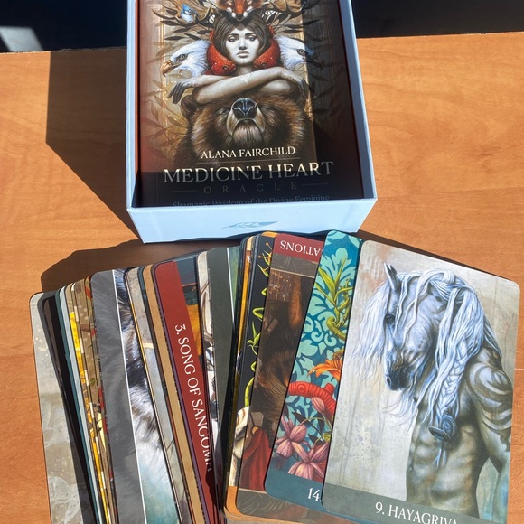 Opened but brand new Alaina Fairchild Medicine Heart Oracle deck - Picture 3 of 3